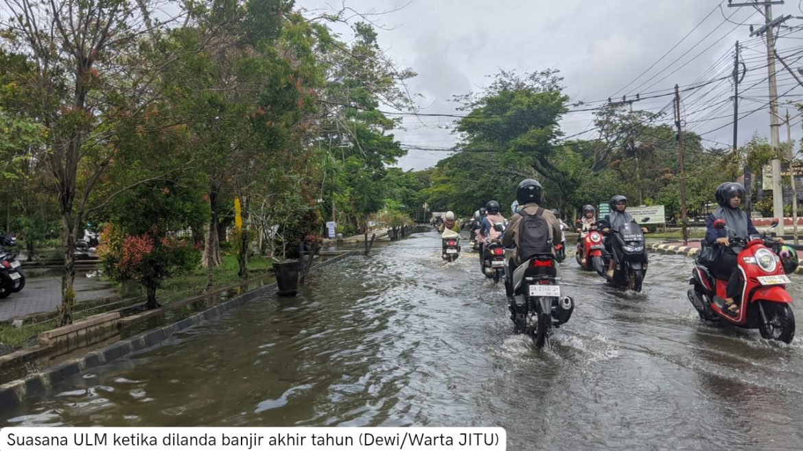 Bukan Cuma Banjir, Jalan Rusak di ULM Juga Bikin Mahasiswa Waspada Tiap Musim Hujan